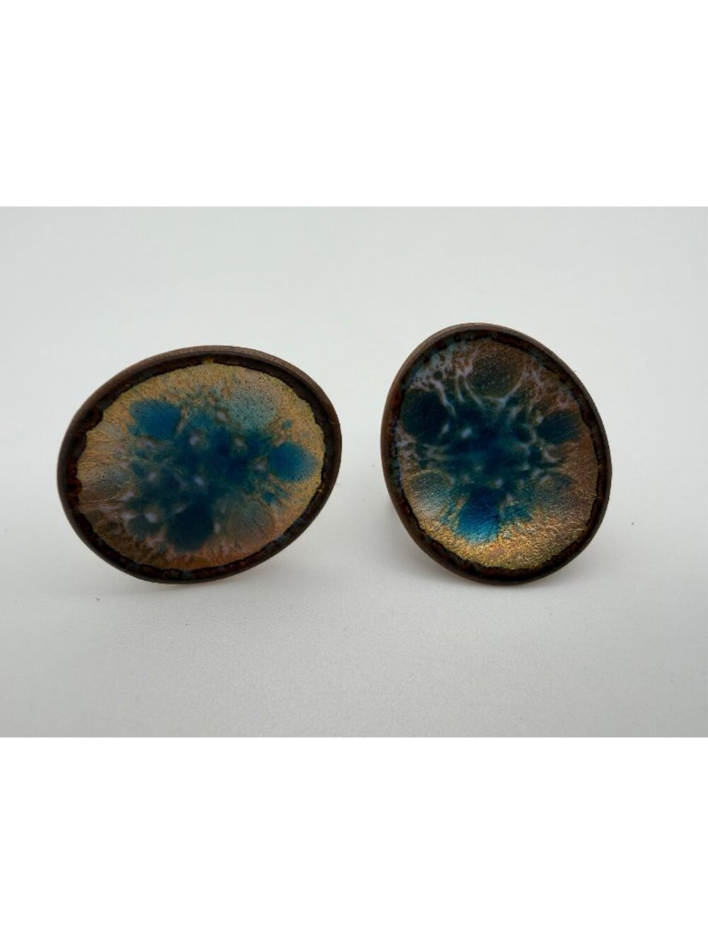 Vintage Hogan Bolas Copper Enamel Modernist Screwback Earrings MCM Signed 7/8 In